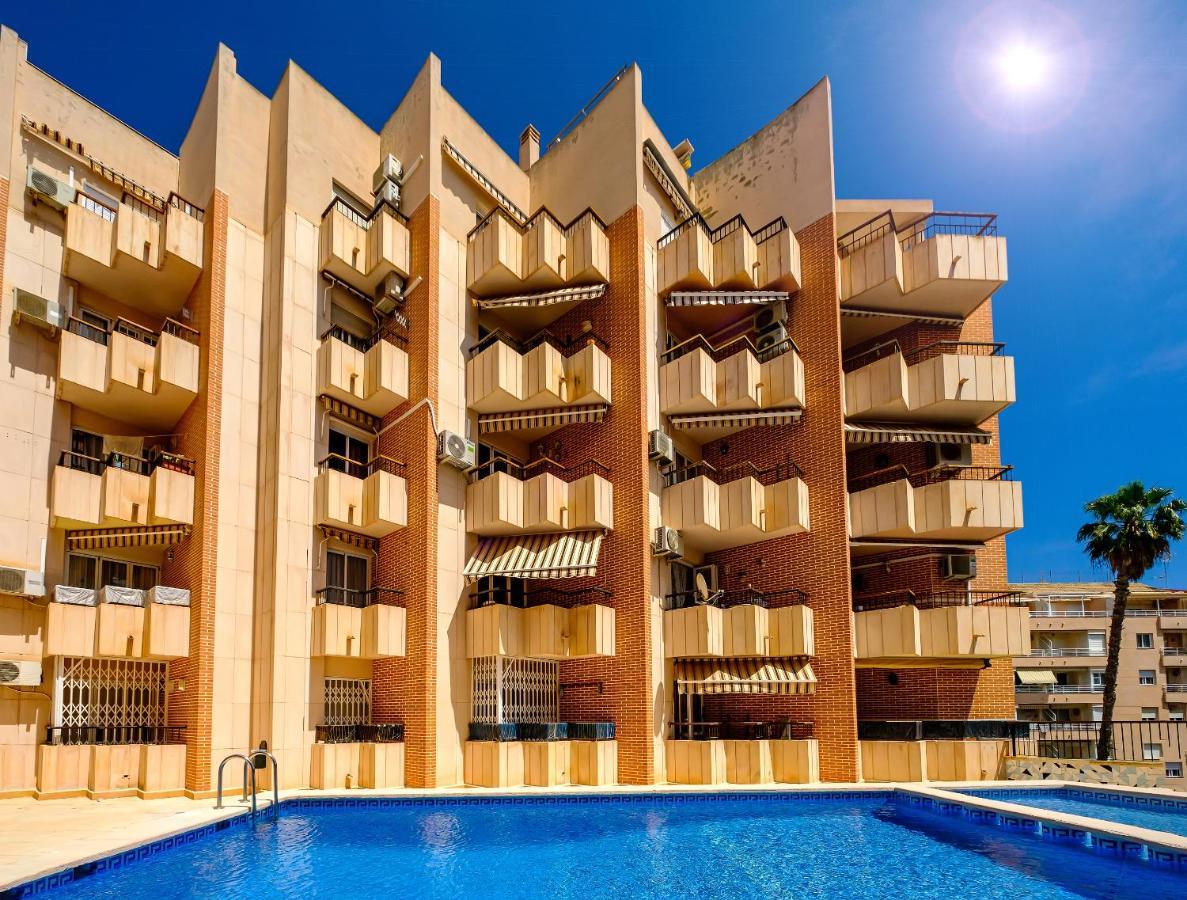 Holiday Royal Suite Concordia Torrevieja Zewnętrze zdjęcie